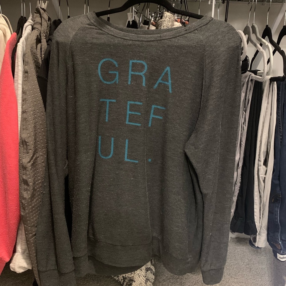 Good hYOUman grateful pullover